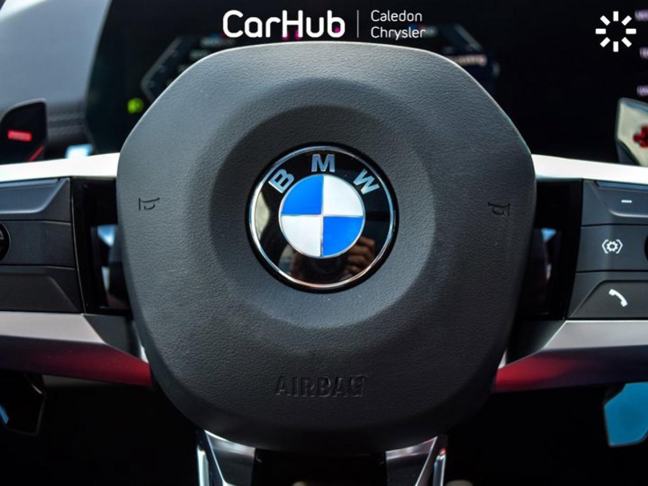 2025 BMW X1 M35i xDrive Sports Activity Only 28Km Pano Sunroof Navi Blind Spot Photo