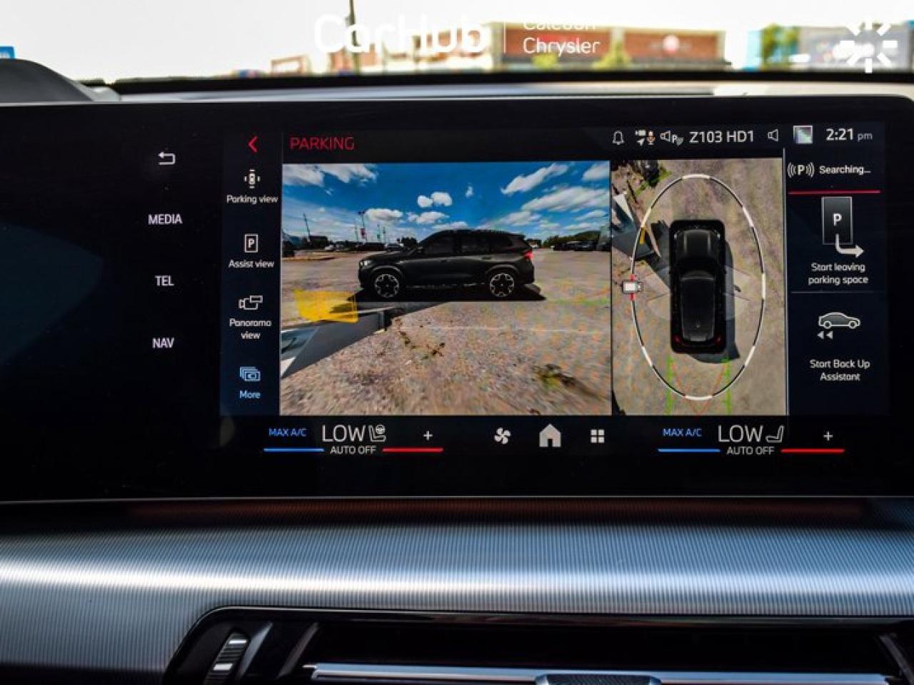 2025 BMW X1 M35i xDrive Sports Activity Only 28Km Pano Sunroof Navi Blind Spot Photo