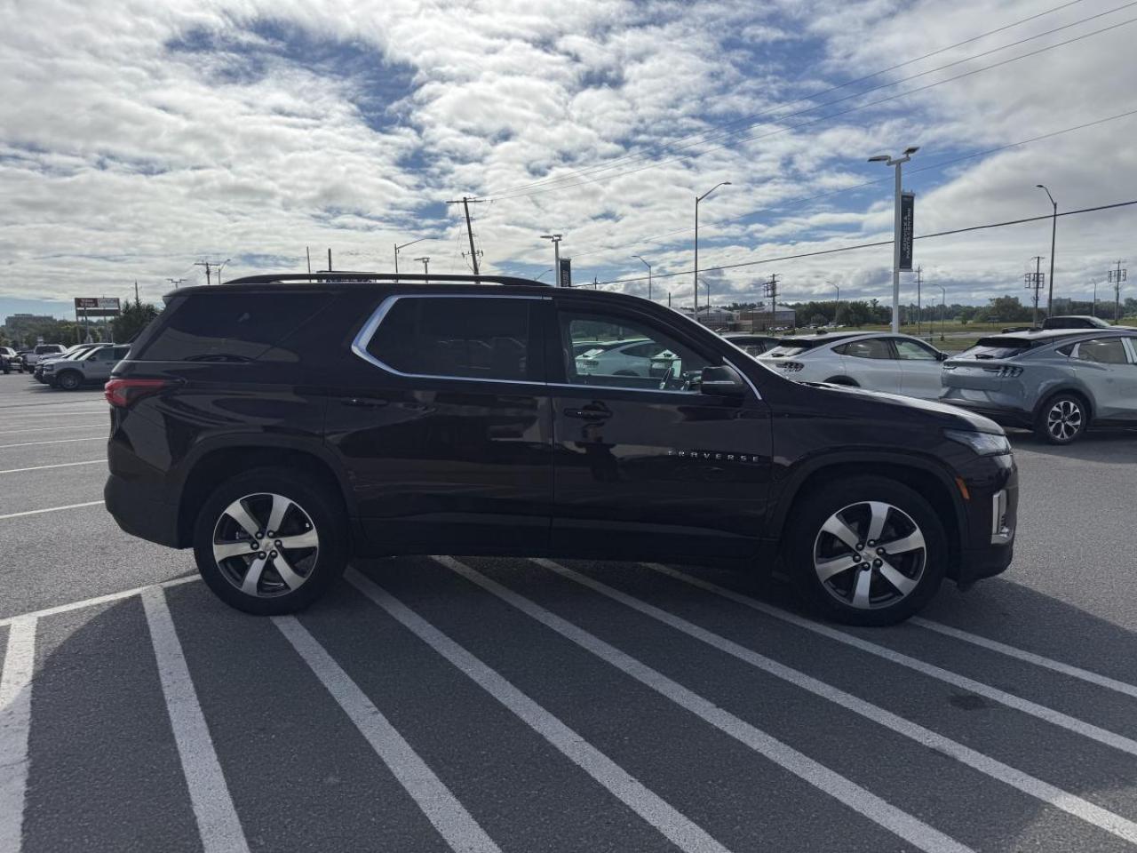 2023 Chevrolet Traverse LT True North Photo3