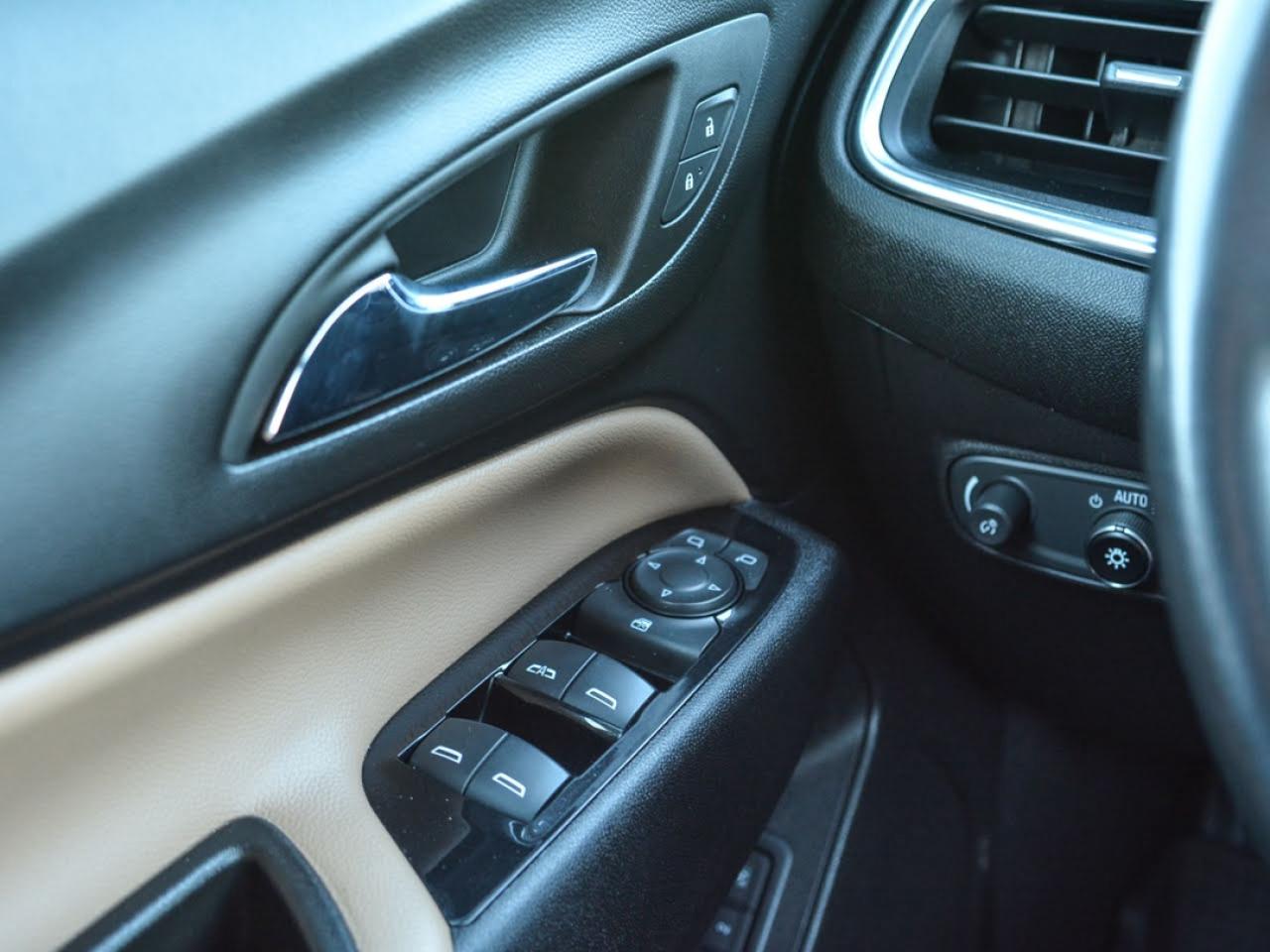 2023 Chevrolet Equinox Premier Photo