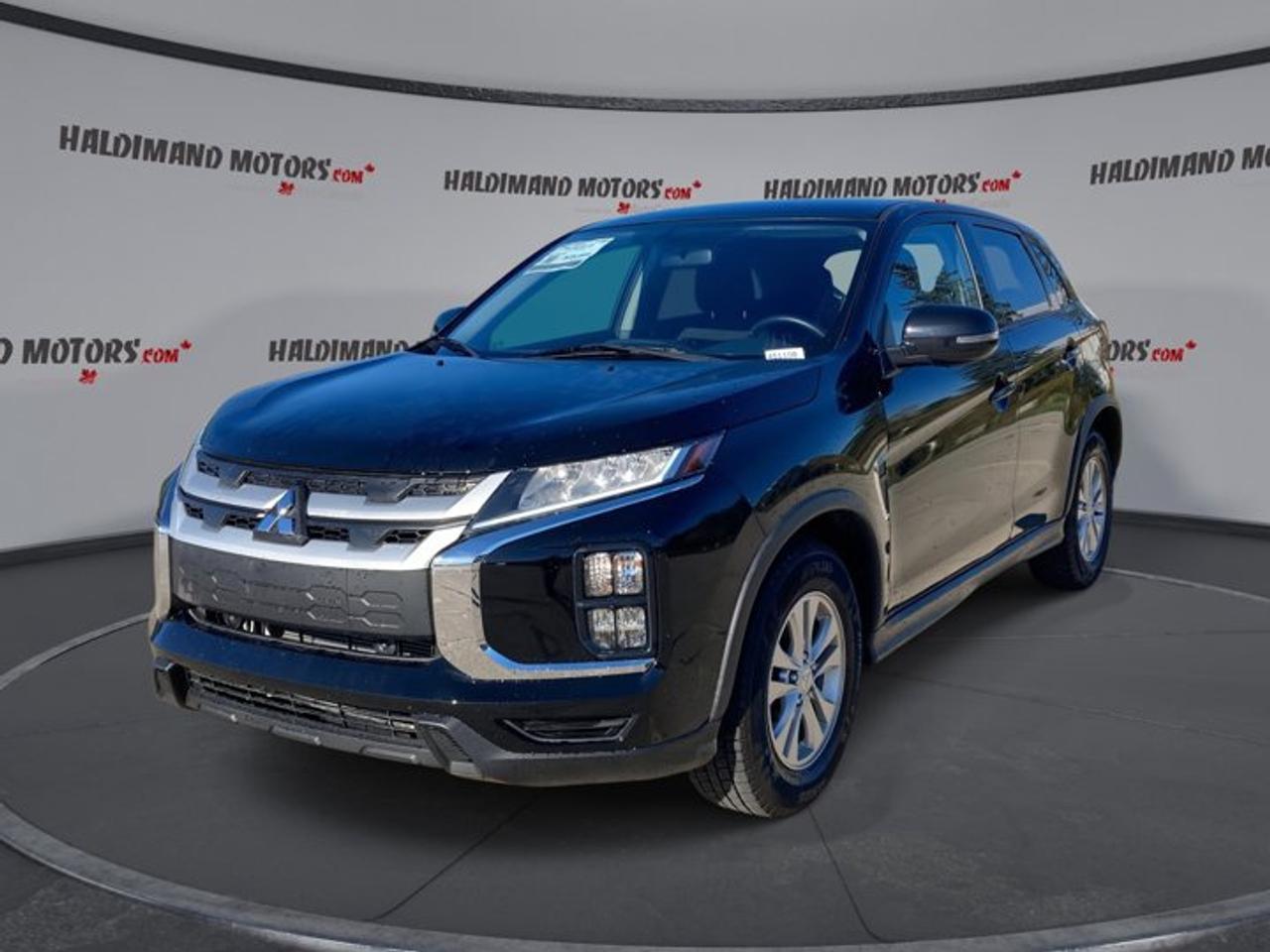 2024 Mitsubishi RVR SE AWC | Heated Seats Photo