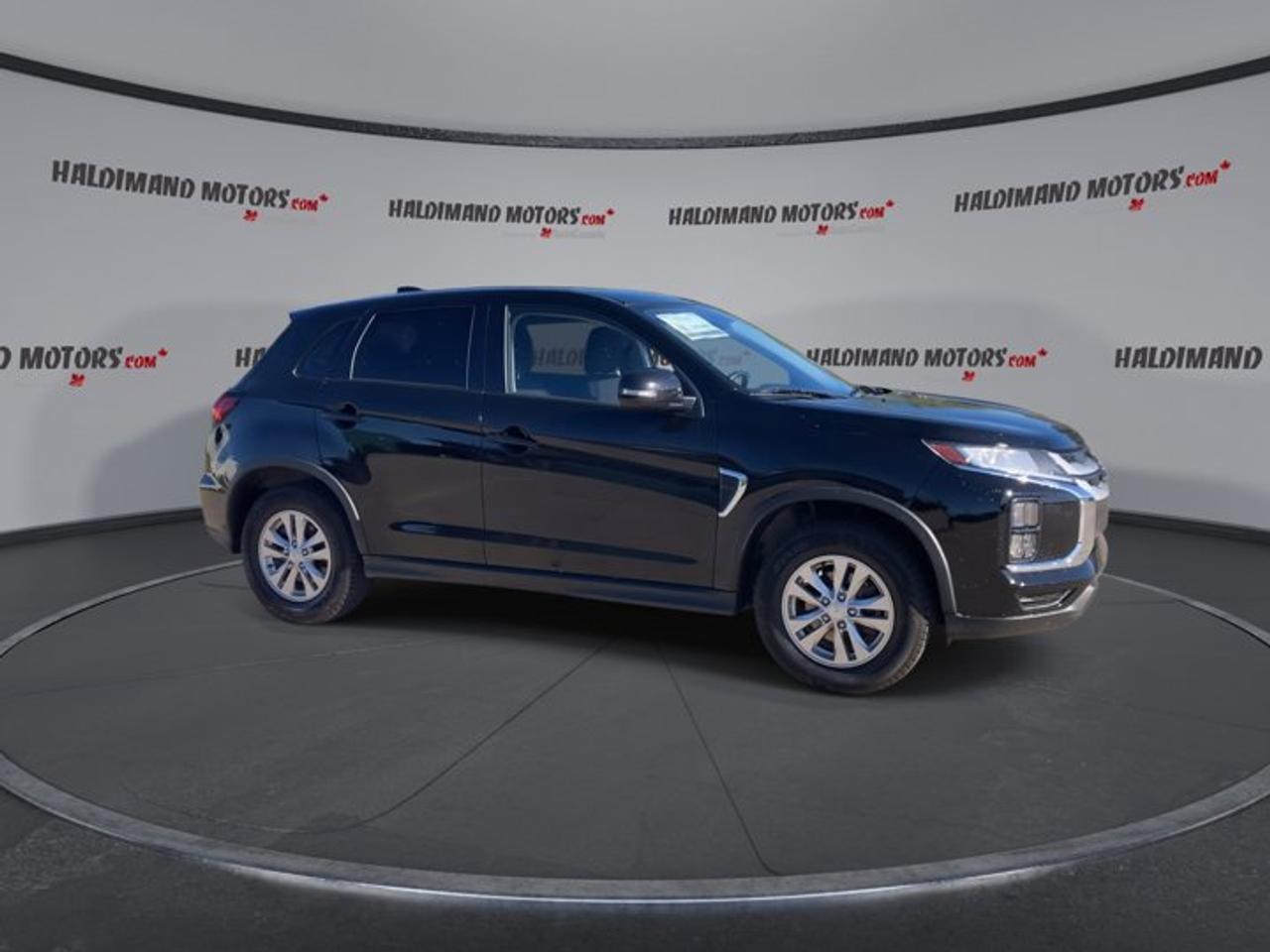 2024 Mitsubishi RVR SE AWC | Heated Seats Photo