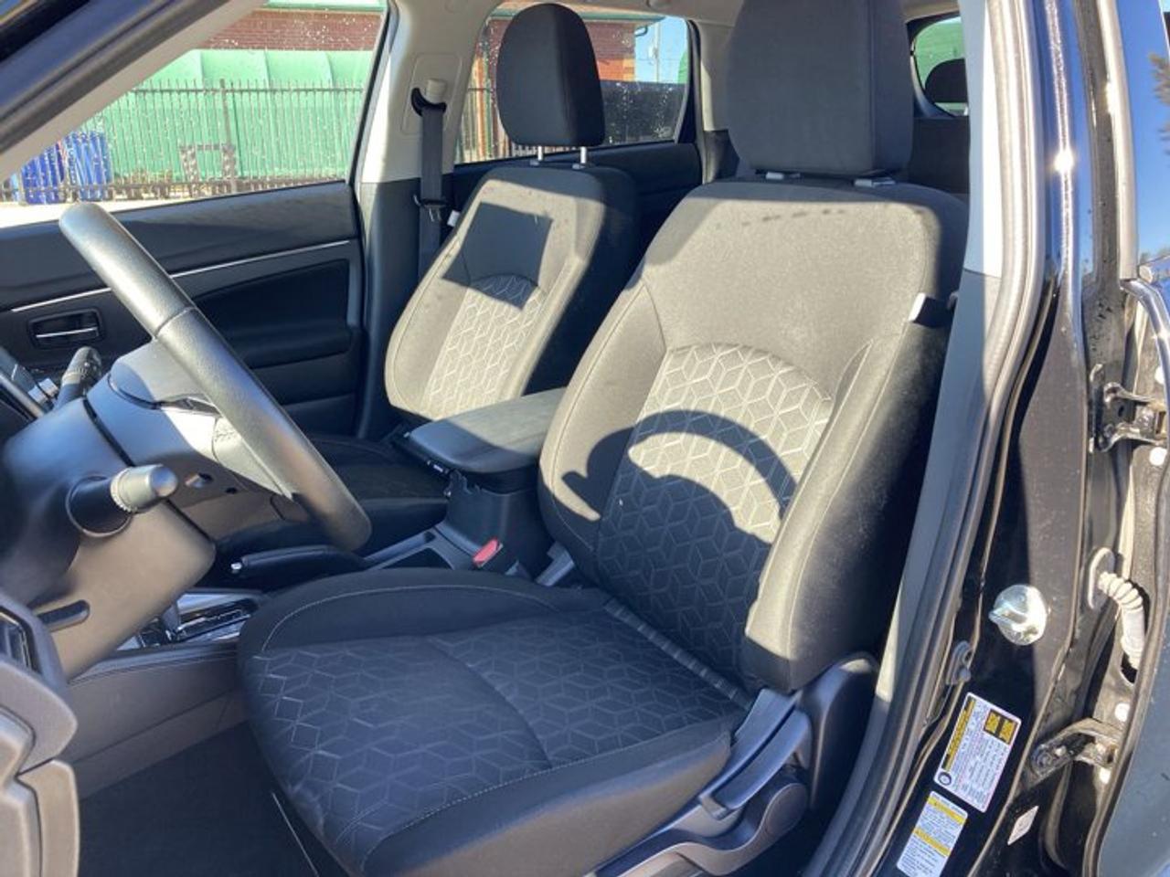 2024 Mitsubishi RVR SE AWC | Heated Seats Photo