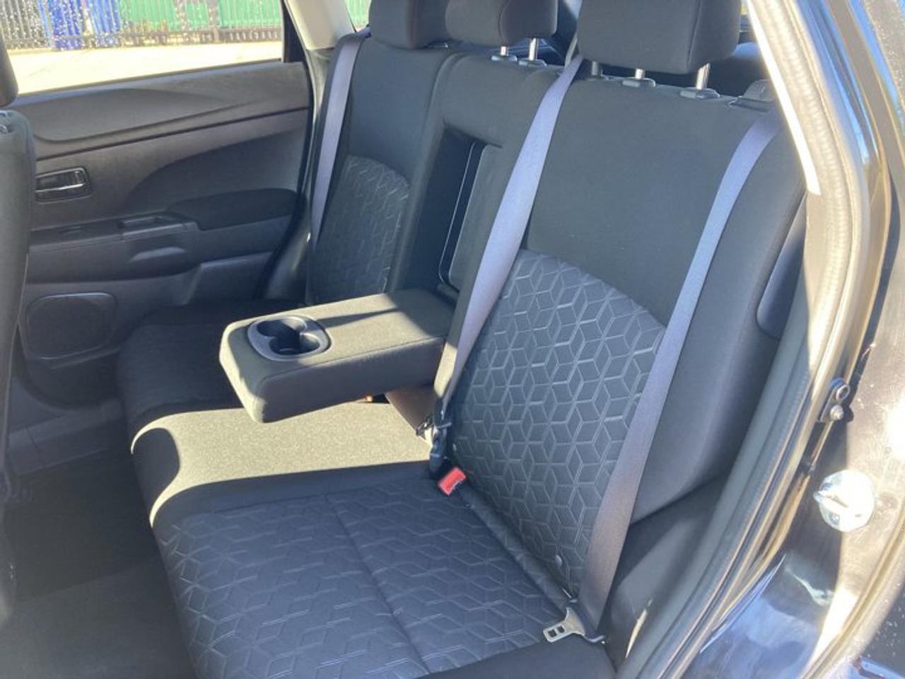 2024 Mitsubishi RVR SE AWC | Heated Seats Photo