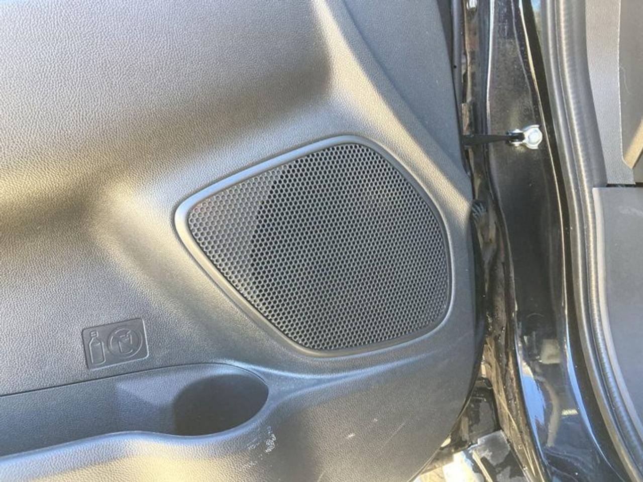 2024 Mitsubishi RVR SE AWC | Heated Seats Photo