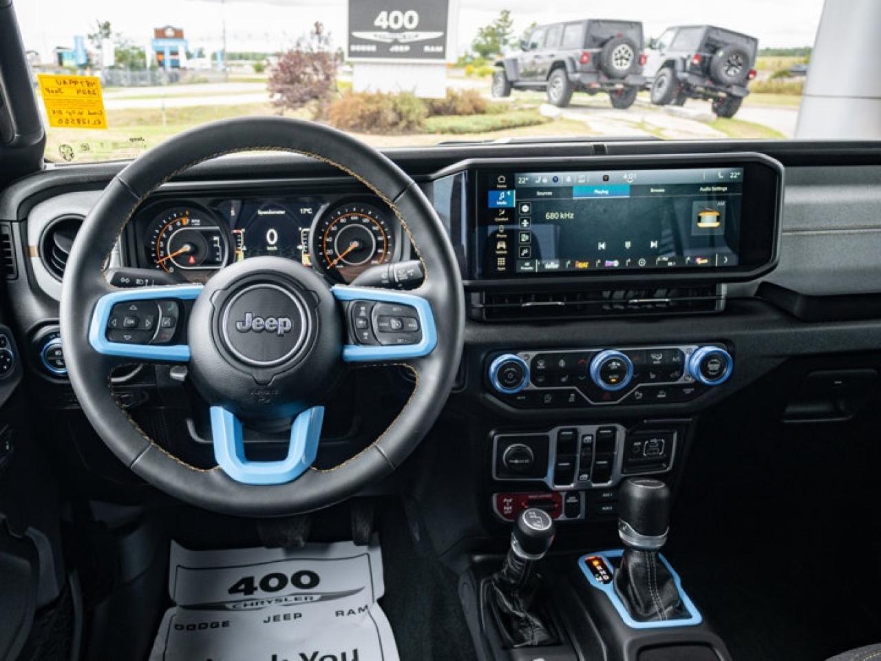 2024 Jeep Gladiator Willys Photo2