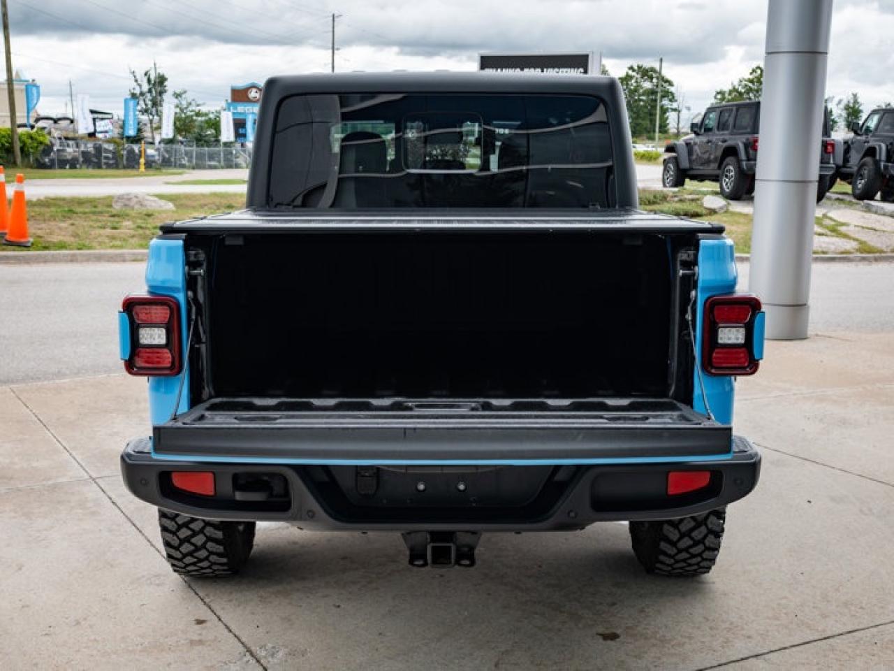 2024 Jeep Gladiator Willys Photo