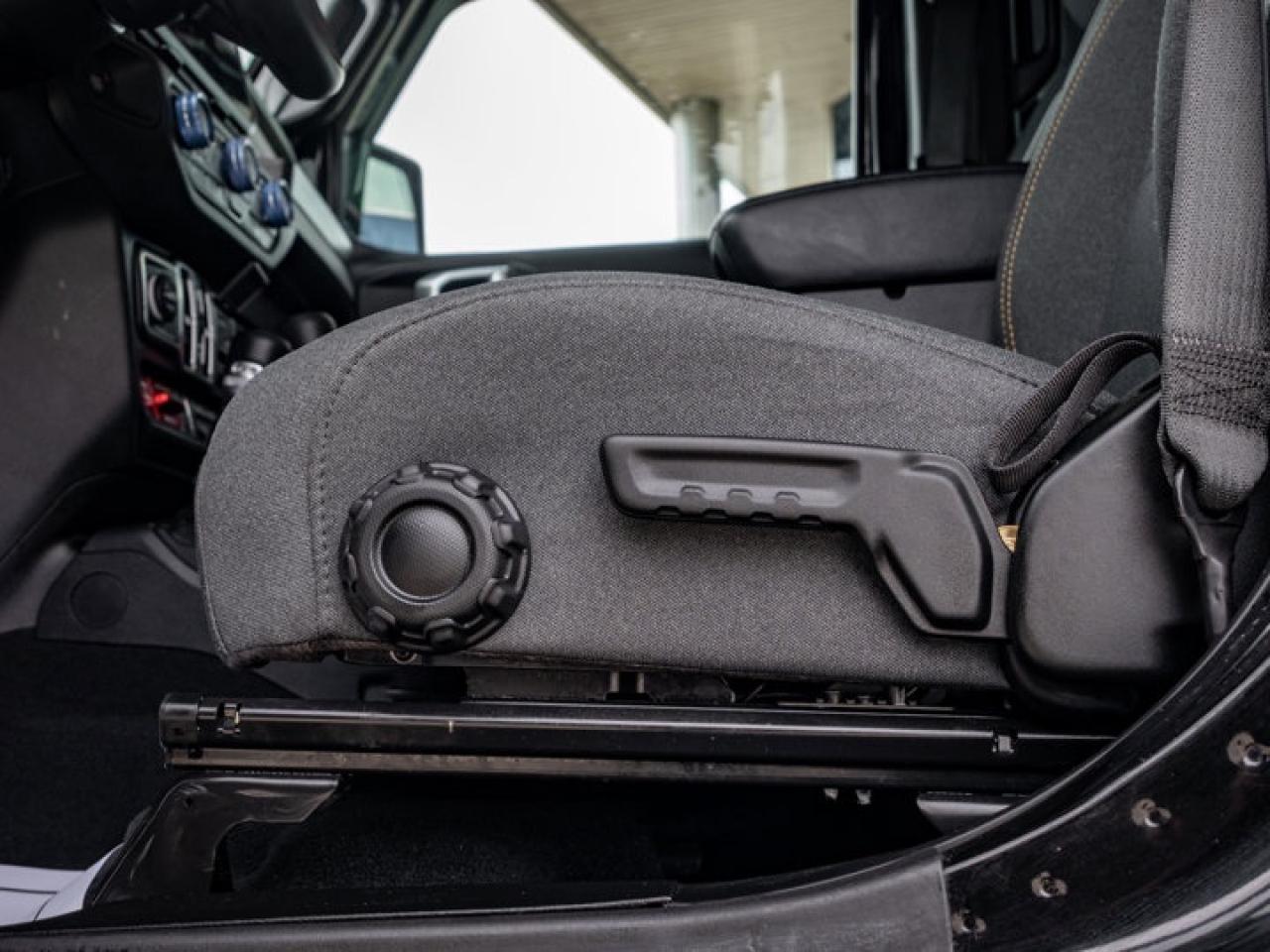 2024 Jeep Gladiator Willys Photo