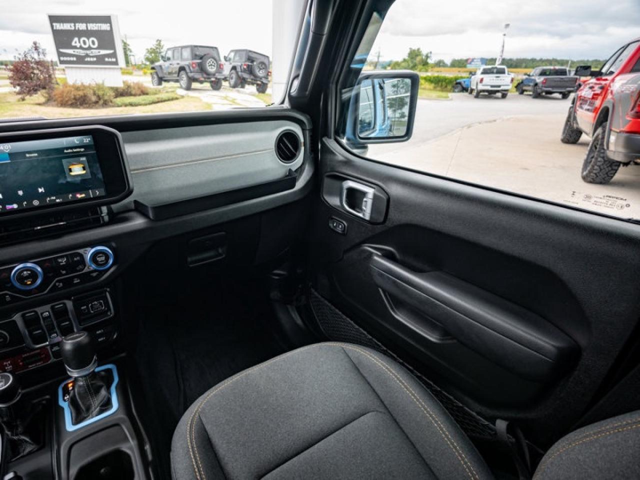 2024 Jeep Gladiator Willys Photo