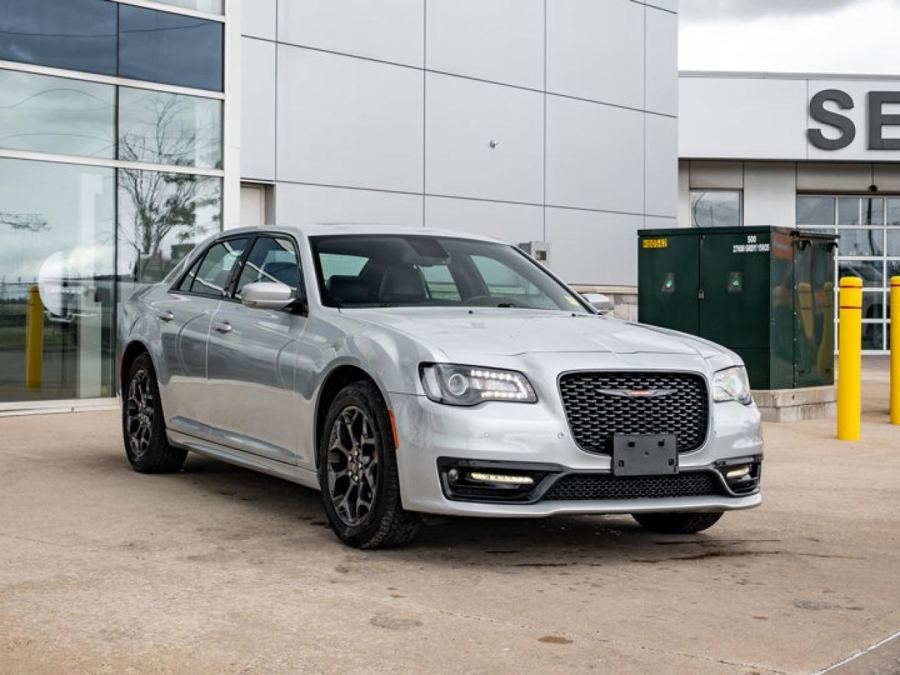 2022 Chrysler 300 300S Photo