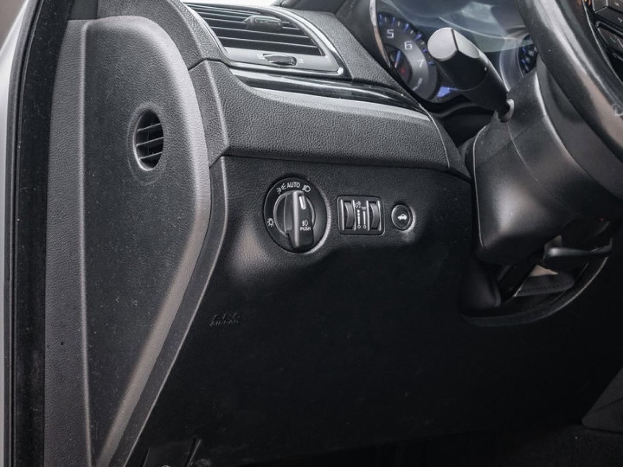 2022 Chrysler 300 300S Photo