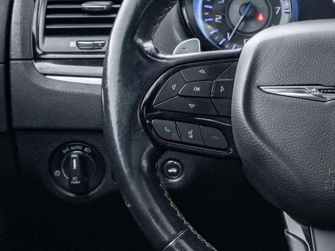 2022 Chrysler 300 300S Photo