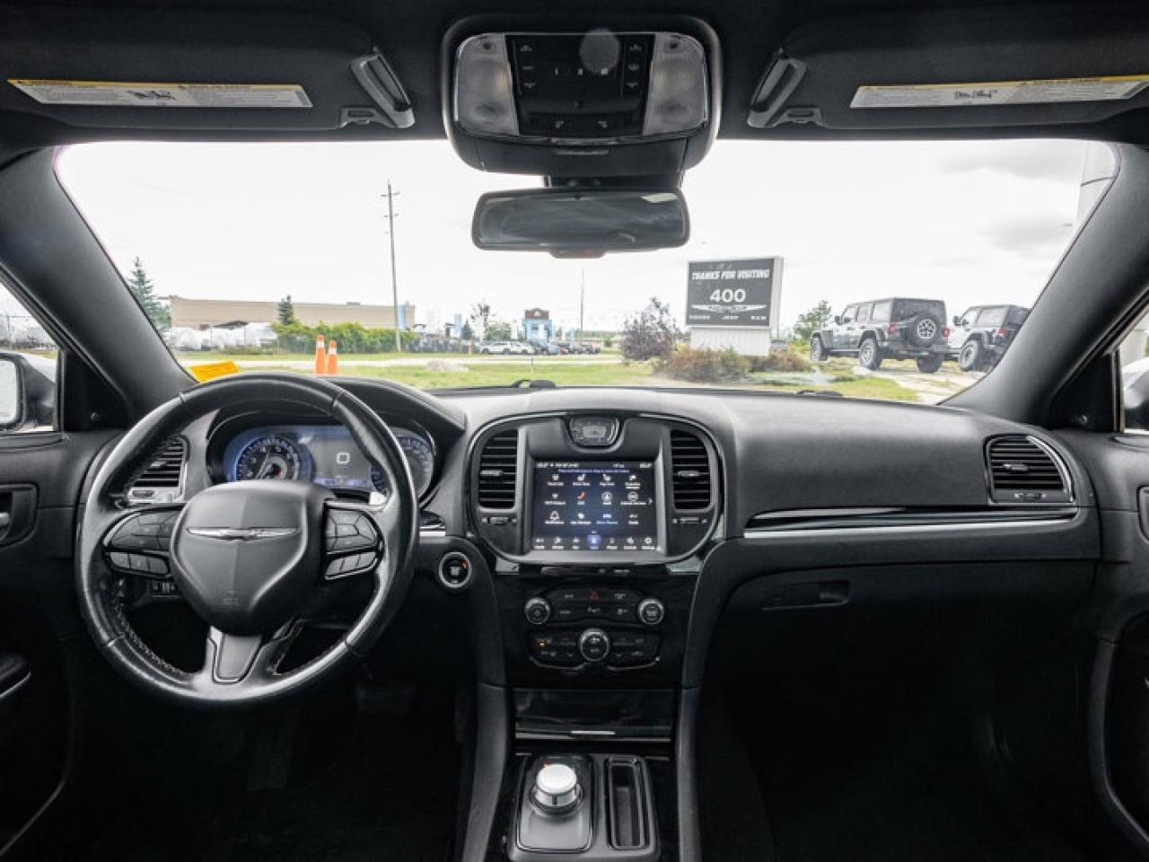 2022 Chrysler 300 300S Photo