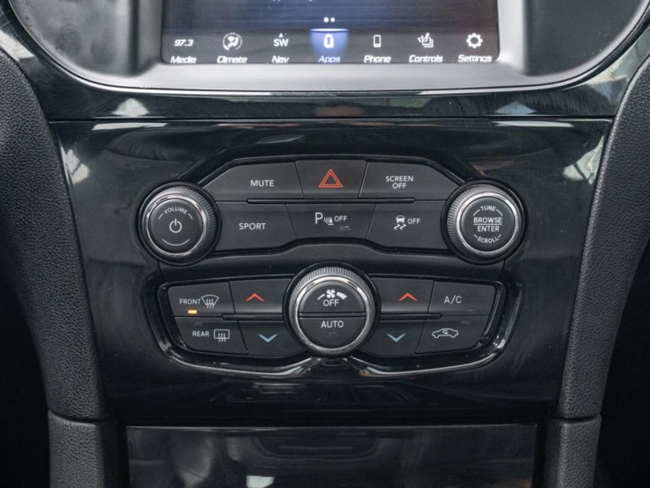 2022 Chrysler 300 300S Photo