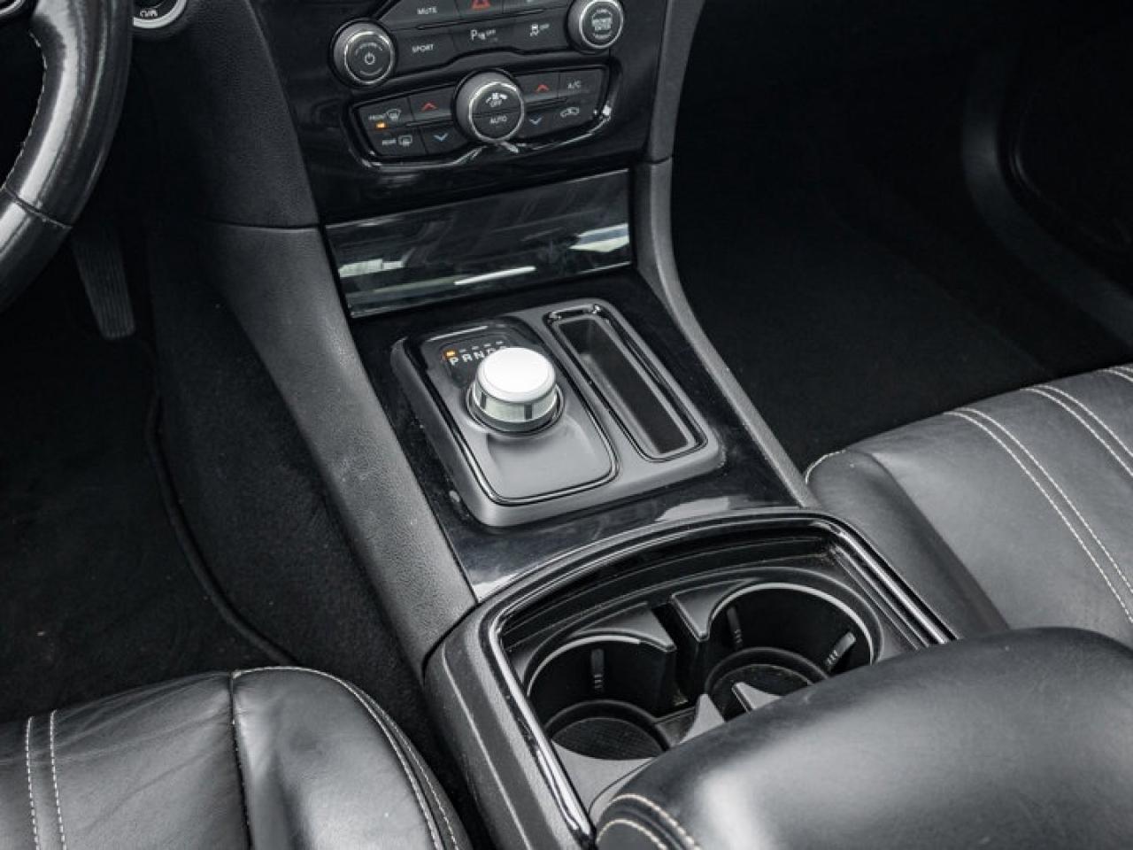 2022 Chrysler 300 300S Photo