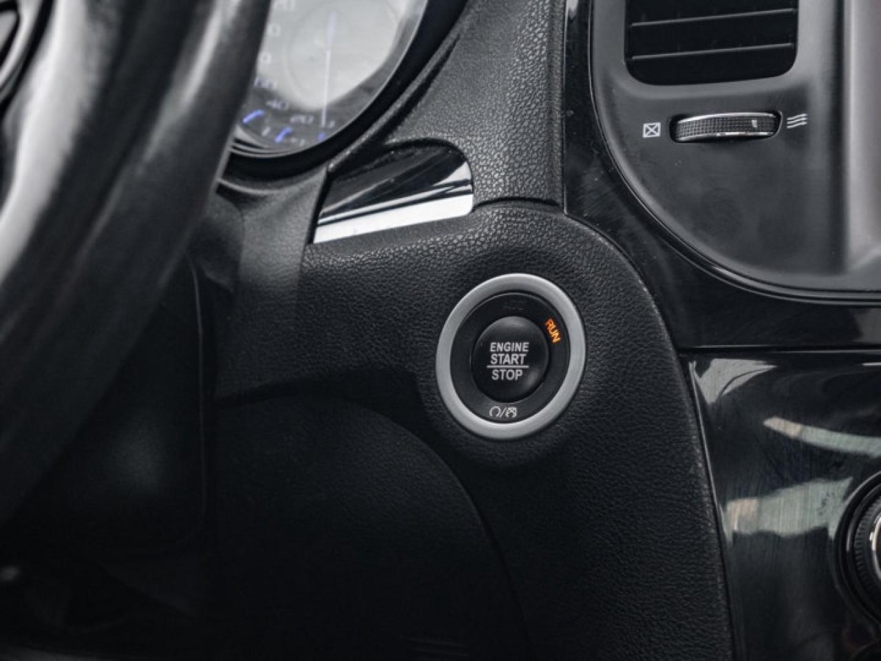 2022 Chrysler 300 300S Photo