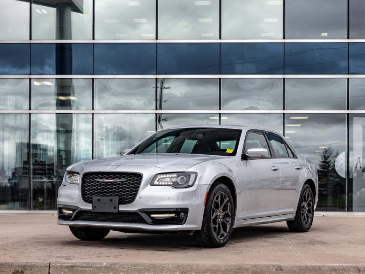 2022 Chrysler 300 300S Photo