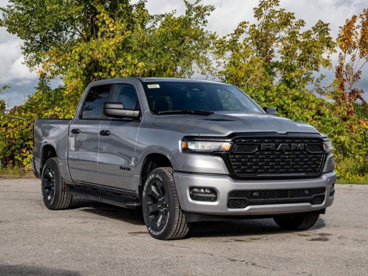 2026 RAM 1500 Express Photo