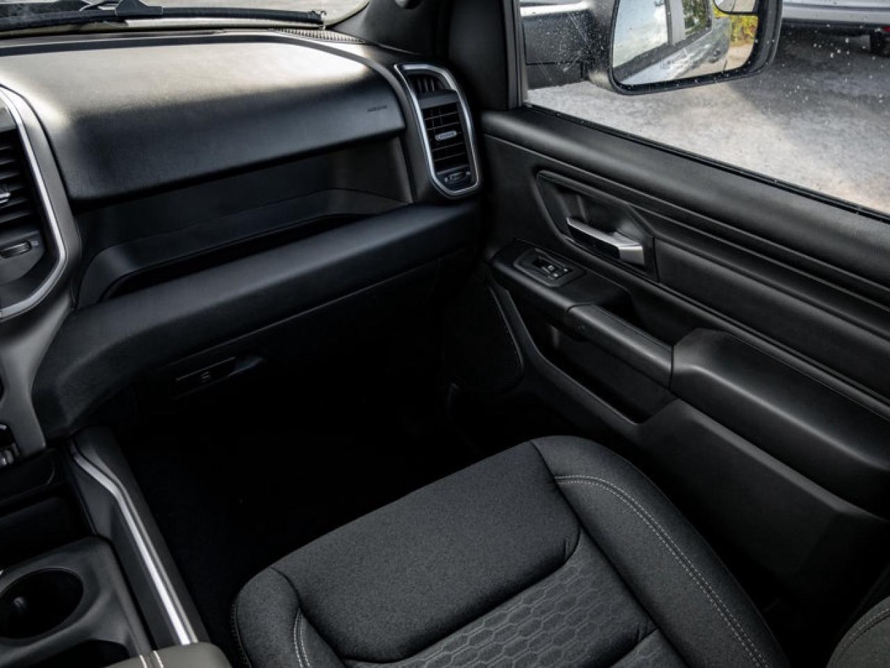 2026 RAM 1500 Express Photo