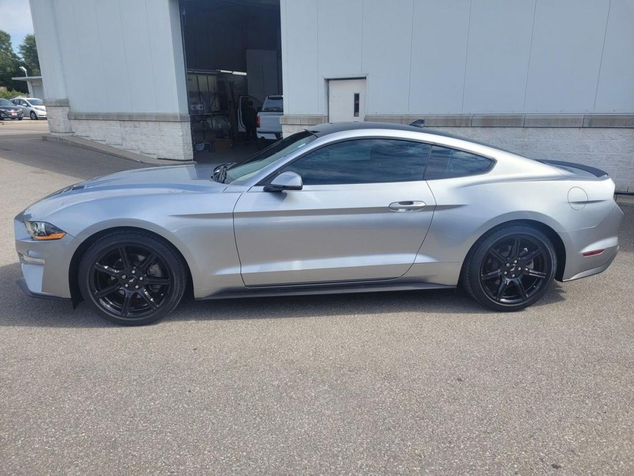 2020 Ford Mustang EcoBoost Premium Photo2