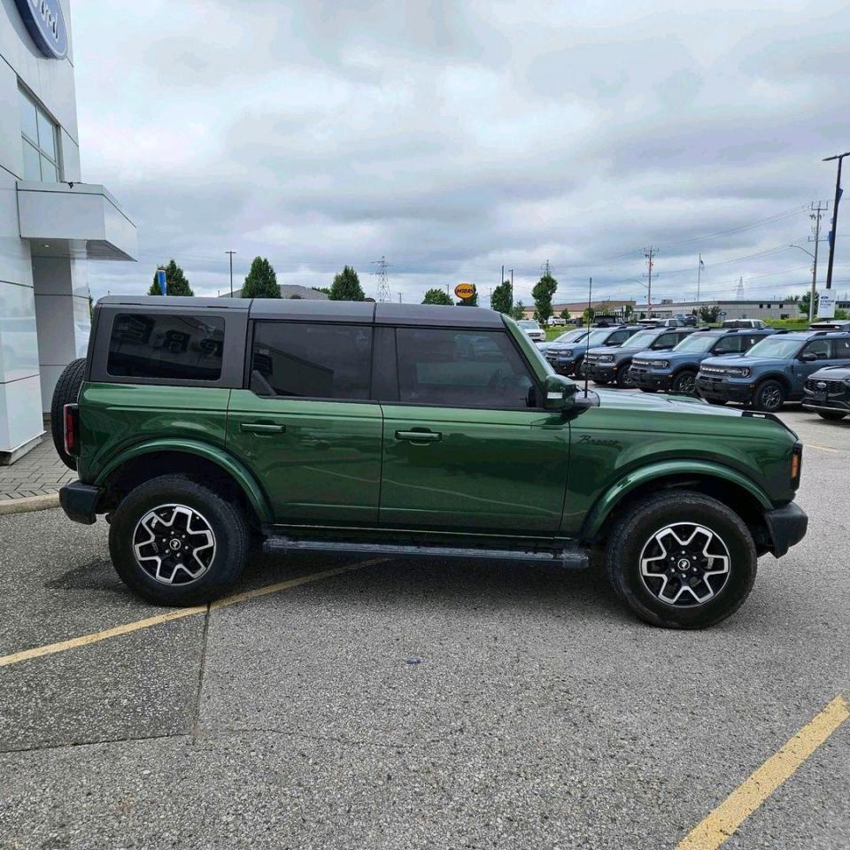 2023 Ford Bronco Outer Banks Photo3