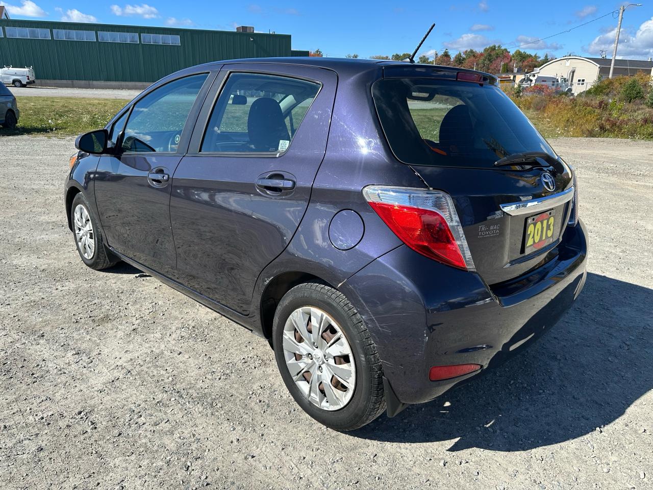 2014 Toyota Yaris LE Photo
