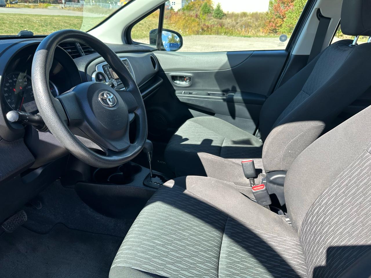 2014 Toyota Yaris LE Photo