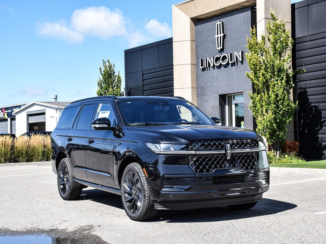 New 2025 Lincoln Navigator Reserve for sale in Chatham, ON