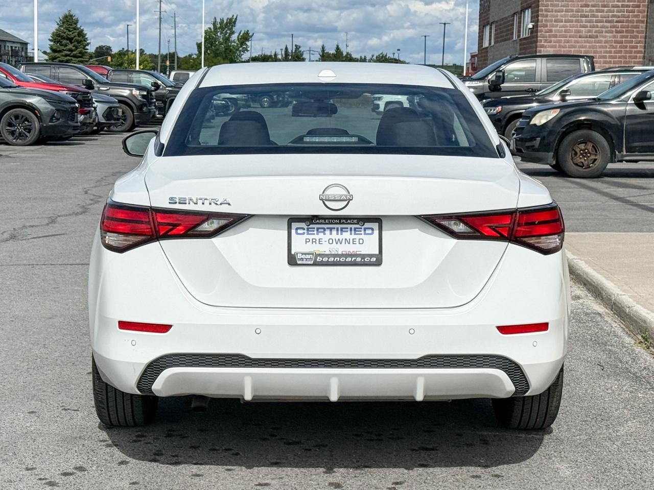 2025 Nissan Sentra SV Photo3