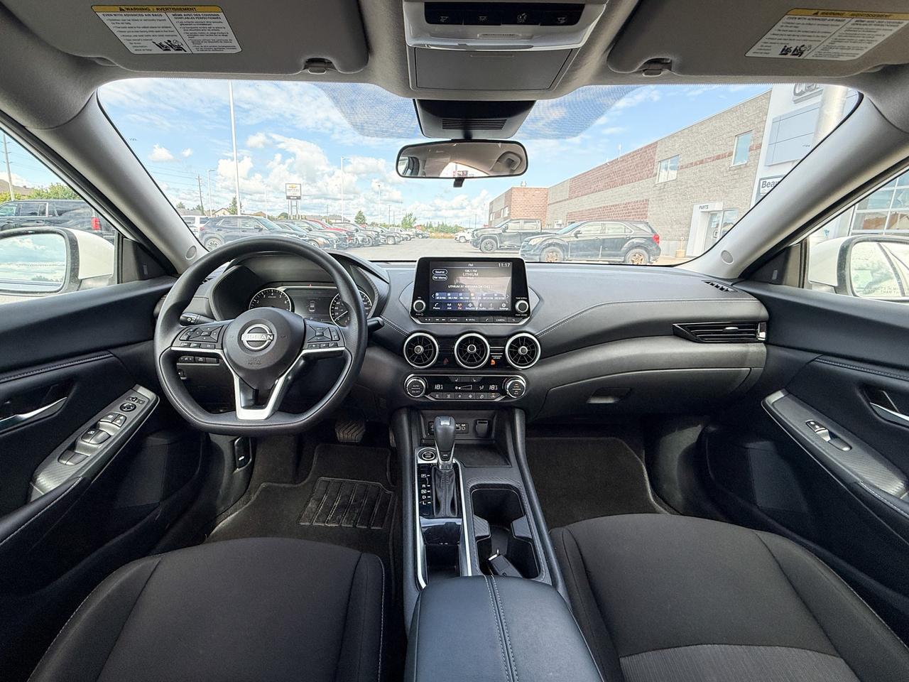 2025 Nissan Sentra SV Photo