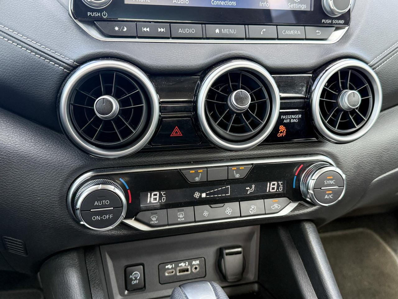 2025 Nissan Sentra SV Photo