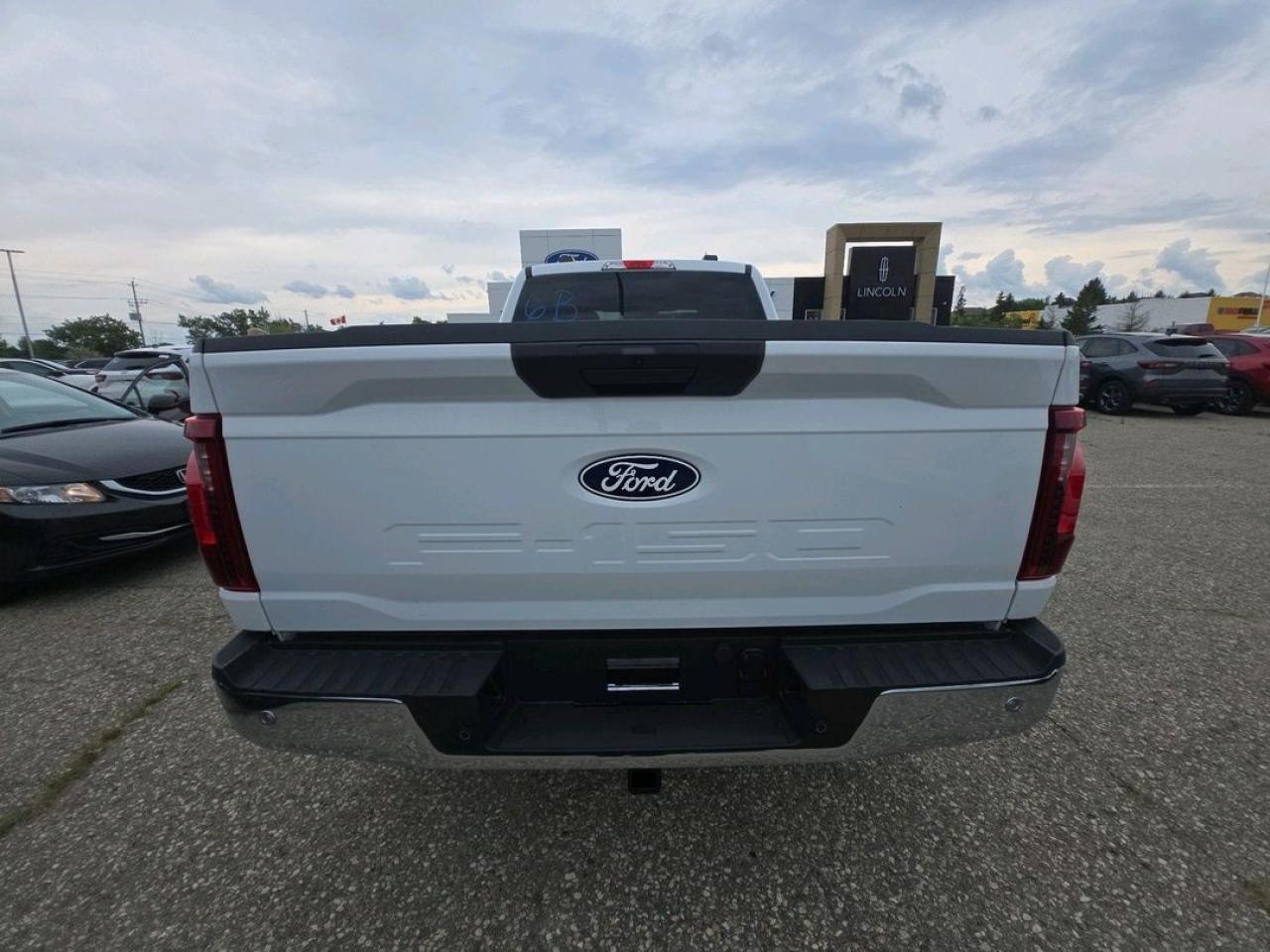 2025 Ford F-150 XLT Photo5