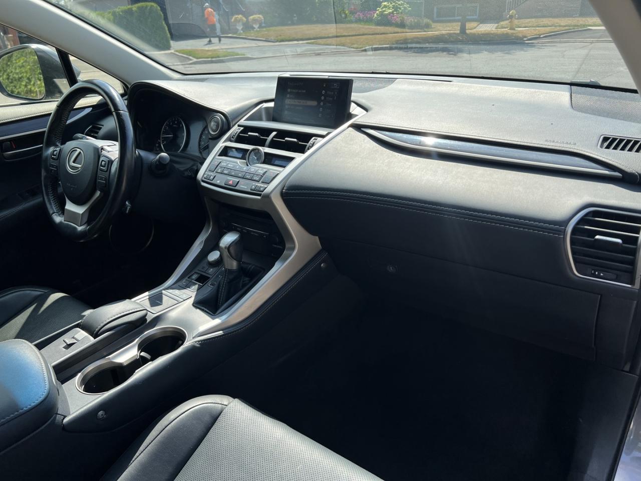 2015 Lexus NX 200t AWD - Photo #13