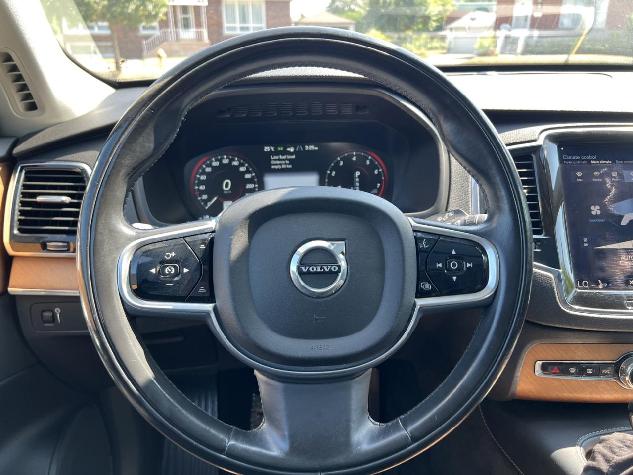 2018 Volvo XC90 T6 Inscription AWD - Photo #18