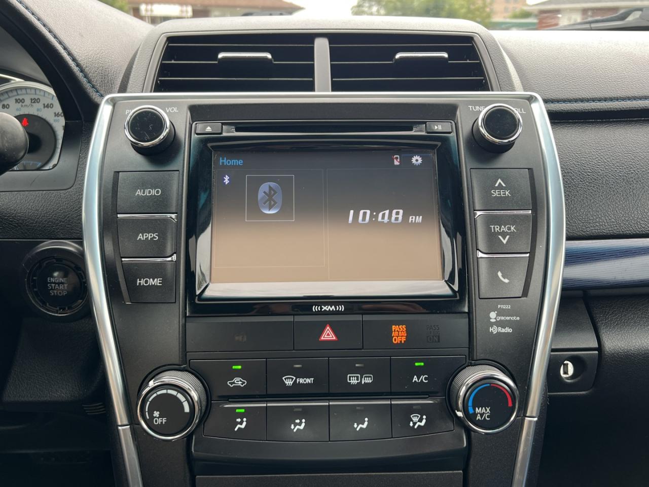2016 Toyota Camry SE - Photo #17