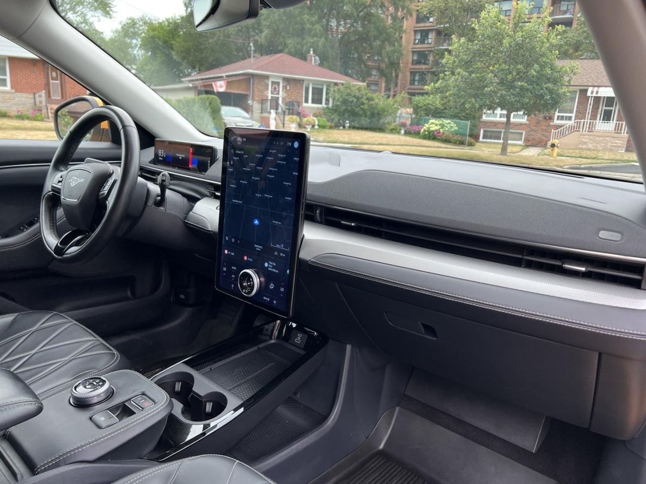 2022 Ford Mustang Mach-E Select AWD - Photo #10