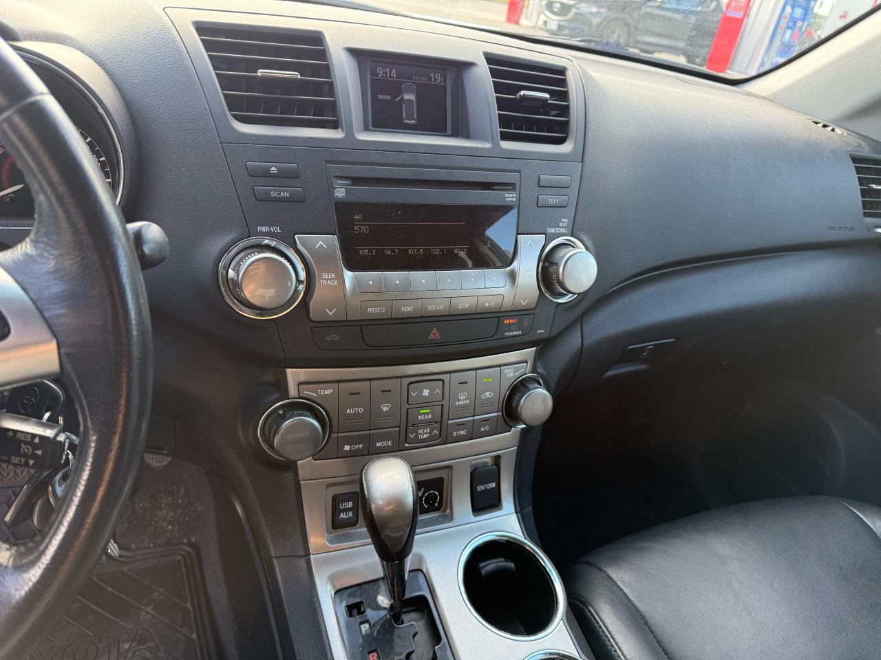 2012 Toyota Highlander XLE 4x4 backup camera heated seats - Photo #11