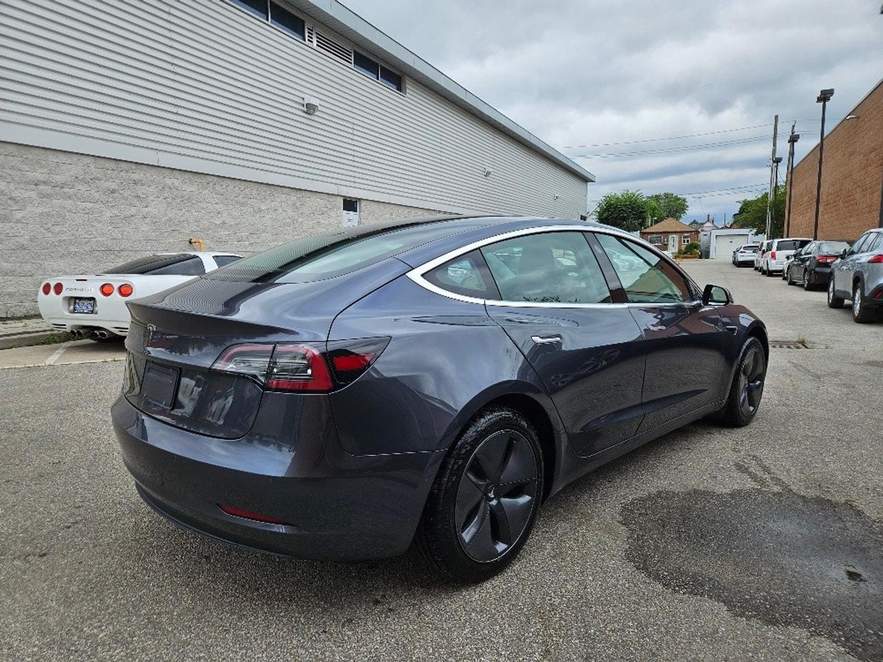 2019 Tesla Model 3 STANDARD RANGE PLUS-AUTOPILOT-CERTIFIED Photo