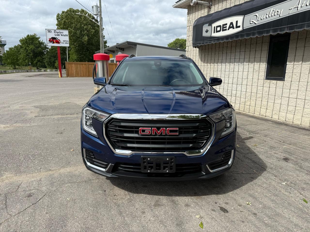 2023 GMC Terrain SLE - Photo #2