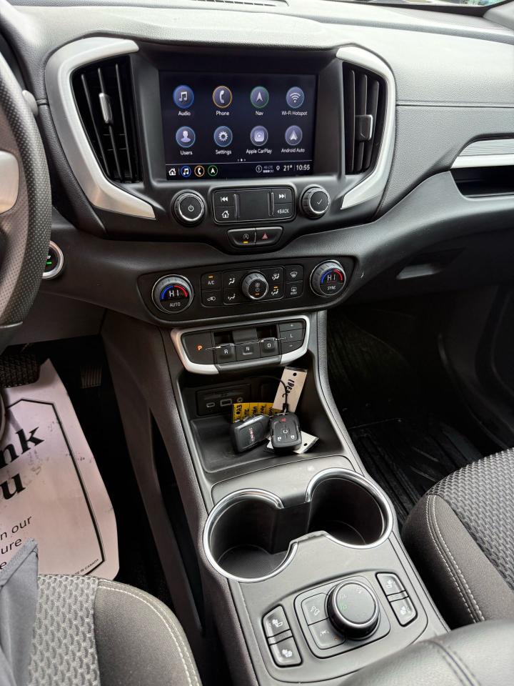 2023 GMC Terrain SLE - Photo #11