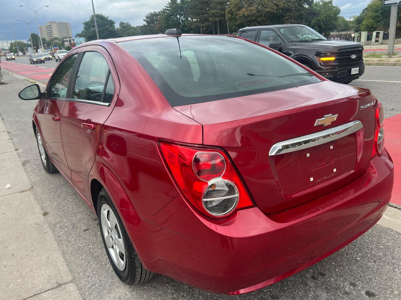 2015 Chevrolet Sonic LT-EXT CLEAN-BK CAM-BlUETOOTH-HEATED Seats - Photo #5