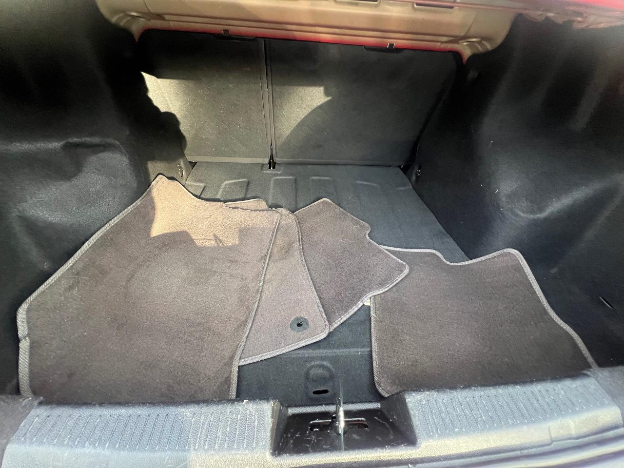 2015 Chevrolet Sonic LT-EXT CLEAN-BK CAM-BlUETOOTH-HEATED Seats - Photo #13