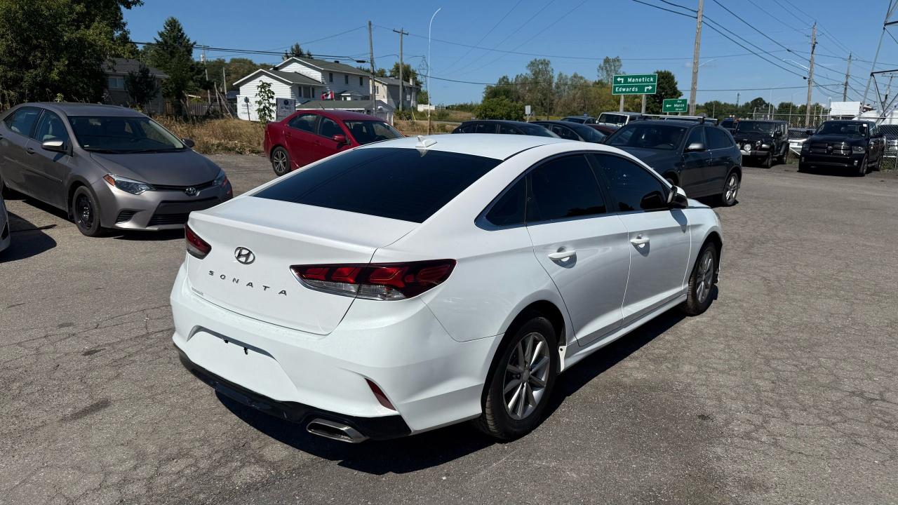 2019 Hyundai Sonata ESSENTIAL - Photo #5