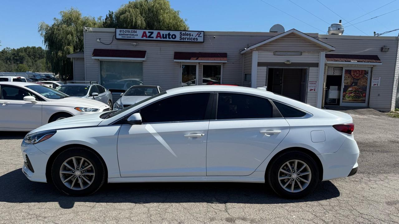 2019 Hyundai Sonata ESSENTIAL - Photo #2