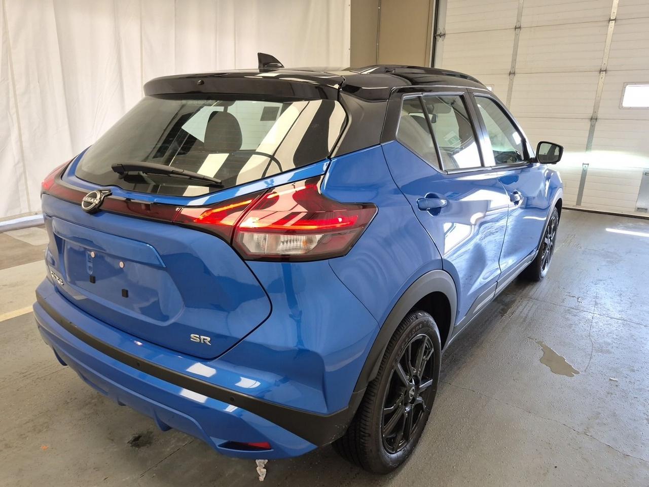 2023 Nissan Kicks SR Photo