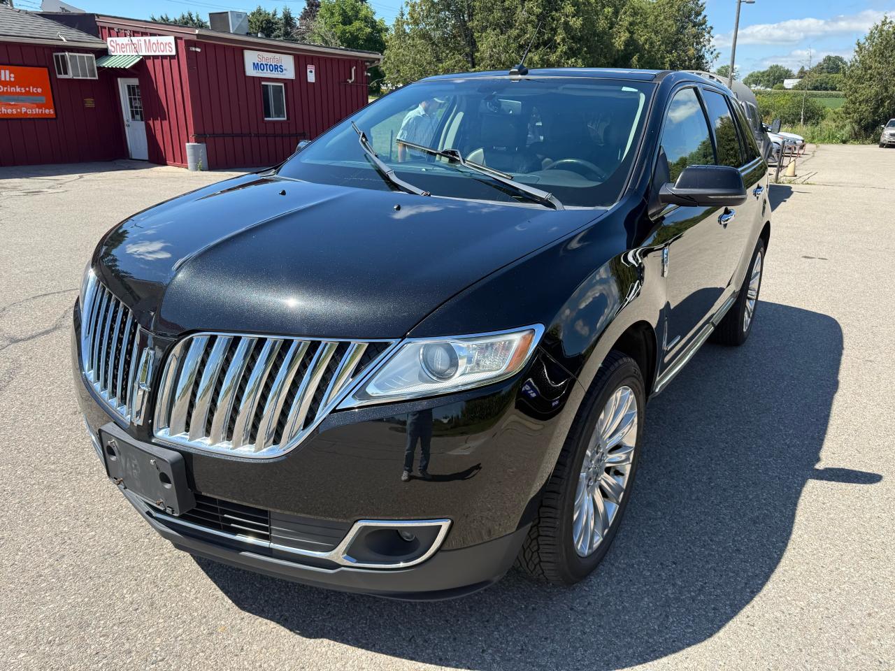 2013 Lincoln MKX  - Photo #13