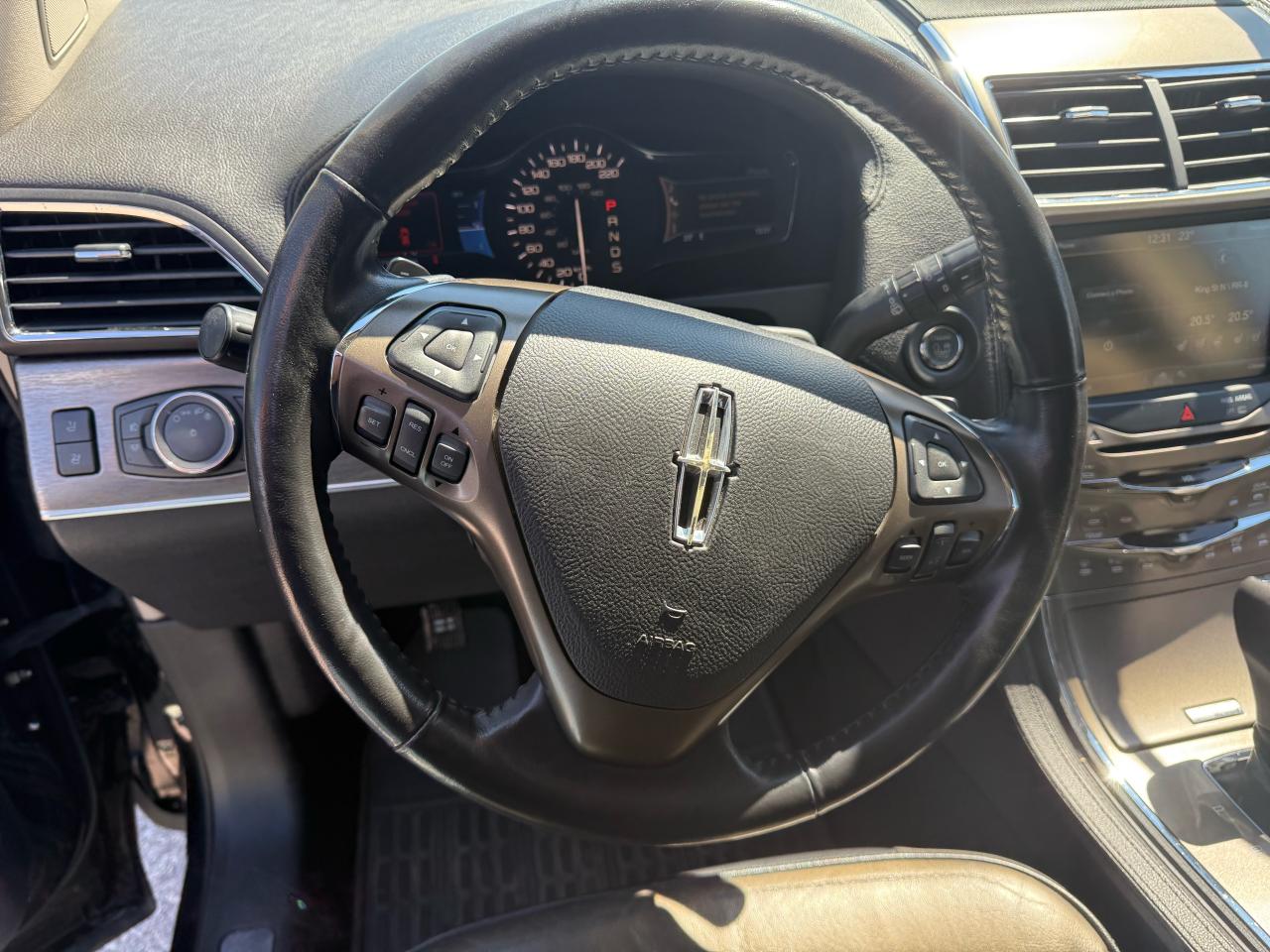 2013 Lincoln MKX  - Photo #5