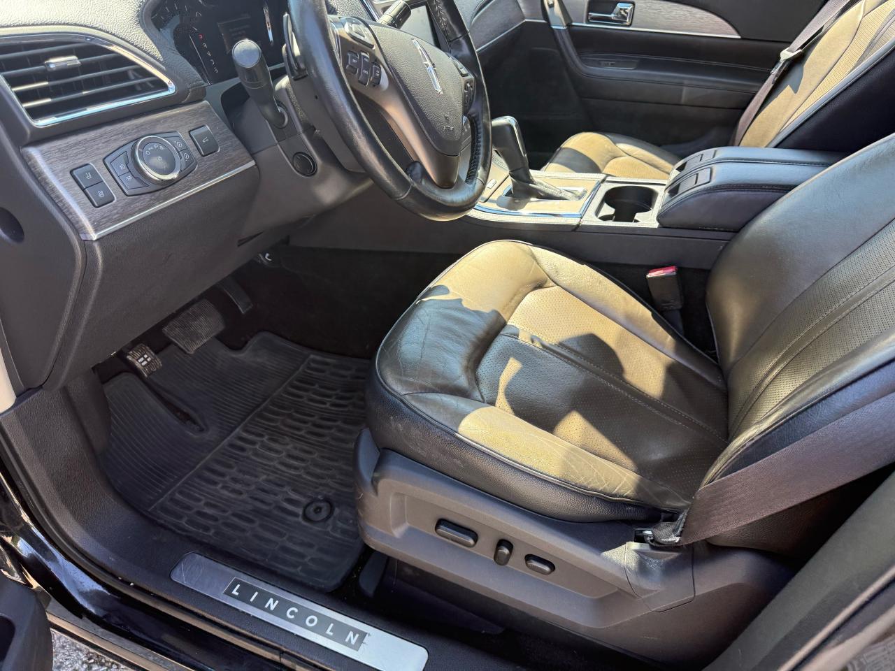 2013 Lincoln MKX  - Photo #4