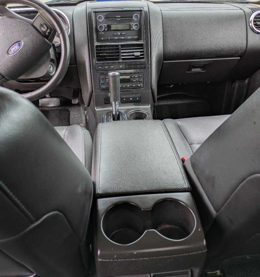 2010 Ford Explorer Sport Trac ADRENALIN - Photo #10