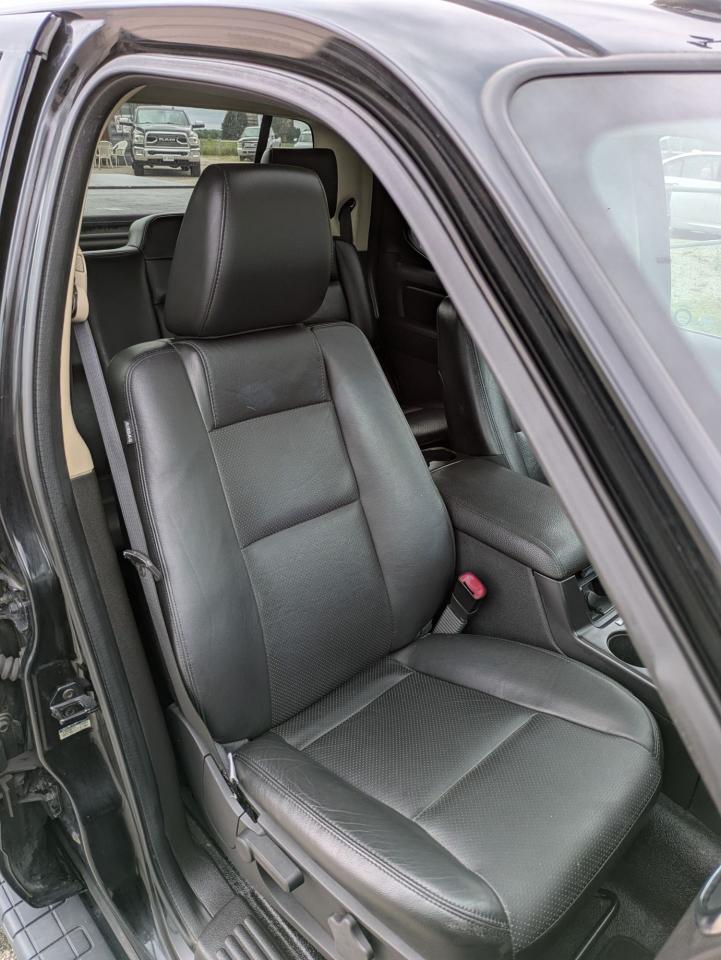 2010 Ford Explorer Sport Trac ADRENALIN - Photo #17